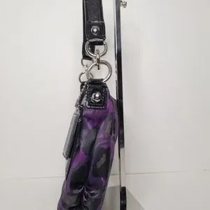 バッグ Coach Poppy Silver Ocelot Shoulder Bag Coach Poppy Daisy Ocelot Black & Purple Glitter Shoulder Bag